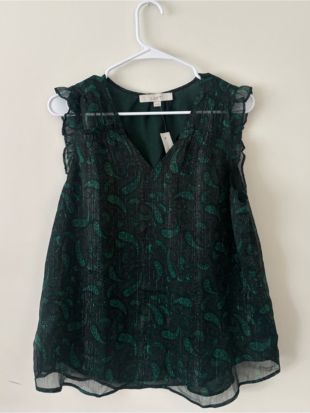 LOFT Green Paisley Ruffle V-Neck Sleeveless Top